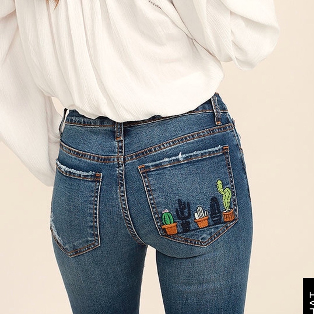 Lulus cacti on you embroidered jeans